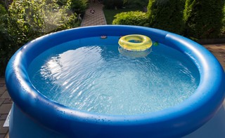 Zakaz sprzedaży basenów ogrodowych we Francji. Ministerstwo miało konkretny powód