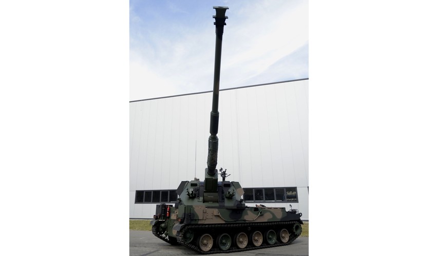 W ramach programu o kryptonimie Regina łącznie polska armia ma być wyposażona w 120 samobieżnych armatohaubic tego typu. Pierwsze egzemplarze „Krabów” mają być dostarczone w 2017 roku. <br><br> (dd/zuz) PAP/Darek Delmanowicz