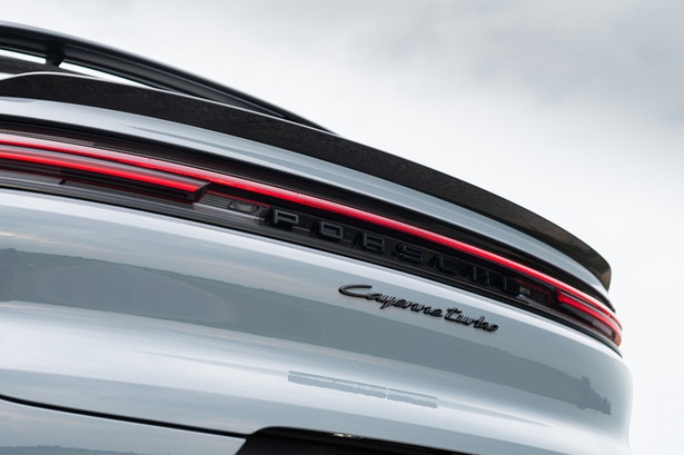 Porsche Cayenne Turbo E-Hybrid Coupe z pakietem GT