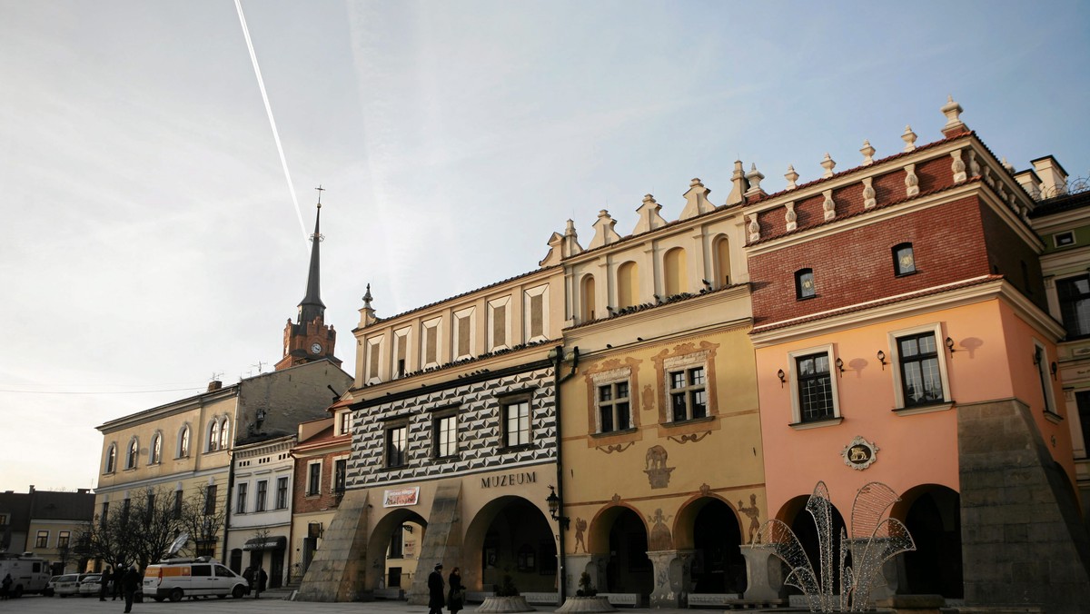 Problem niżu demograficznego jest poważny. Nakłada się na to jeszcze jeden element, który uczelnie muszą brać pod uwagę, chodzi o to, że wszystkim uczelniom jest potrzebna większa rozpoznawalność zainteresowań i potrzeb. - twierdzi prorektor ds. współpracy i rozwoju PWSZ w Tarnowie, dr hab. Wacław Rapak.