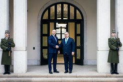 Zwolennicy Orbana zachwyceni po wizycie Nawrockiego na Węgrzech. Sygnał wsparcia