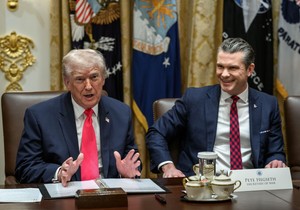 Donald Tramp i Pit Hegset