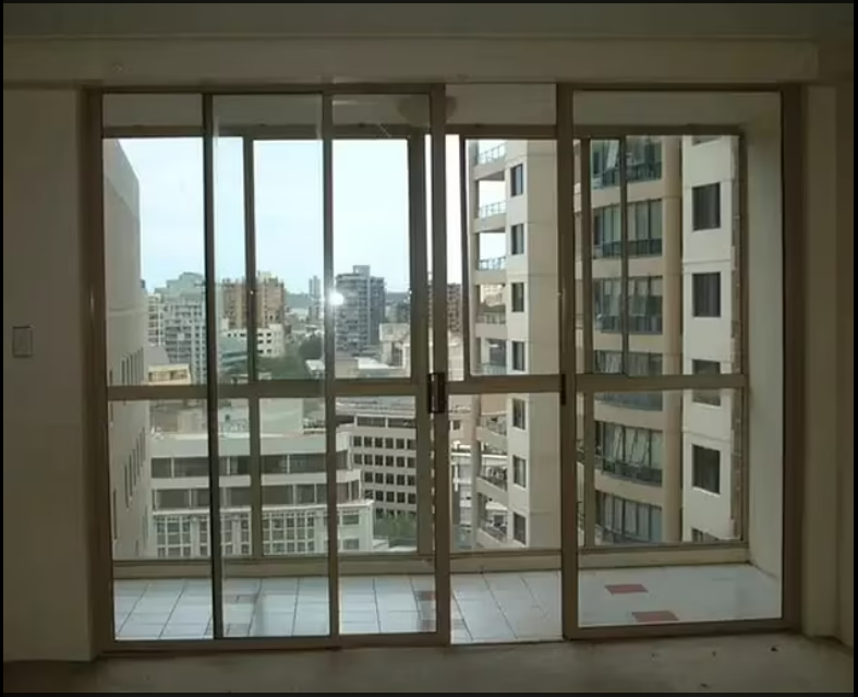Majiteľ hľadá nájomcu balkóna.