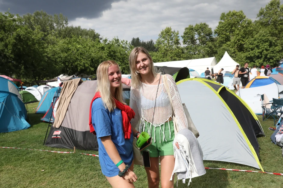 Marela i Nikol iz Holandije u Exit kampu