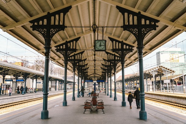 Peron dworca kolejowego Gdańsk Główny