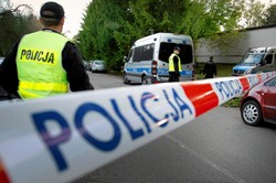 Czołowe zderzenie w Wodzisławiu Śląskim. Policja szuka sprawcy