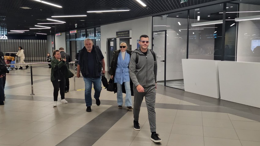 Brena i Boba, aerodrom