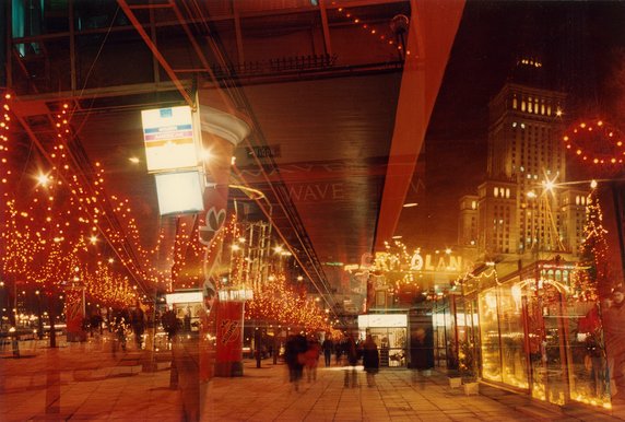 Edward Grochowicz -  Dworzec Centralny, hotel Marriott i biurowiec Elektrimu (z serii "Noworoczne iluminacje", 1993-1996) 