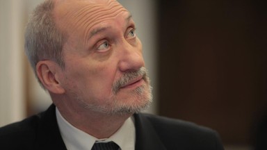 Macierewicz: rząd Donalda Tuska robi wszystko, by nie wykryć sprawców