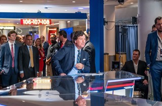 Tucker Carlson u Putina. Notoryczny kłamca u króla kłamstw