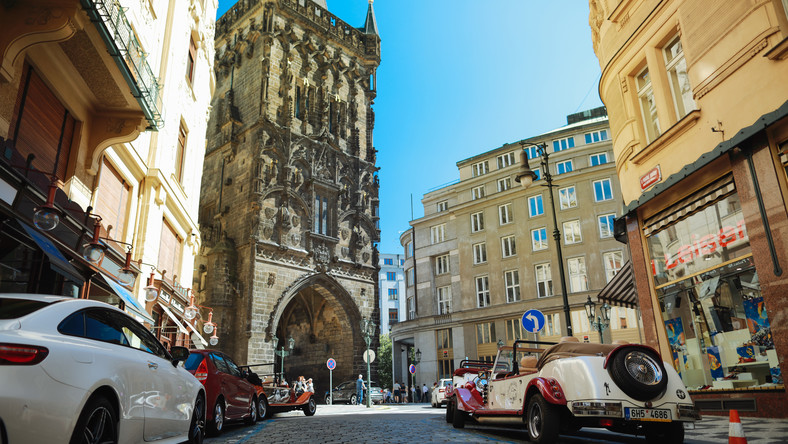 Praga: ograniczenie ruchu samochodów w centrum Pragi