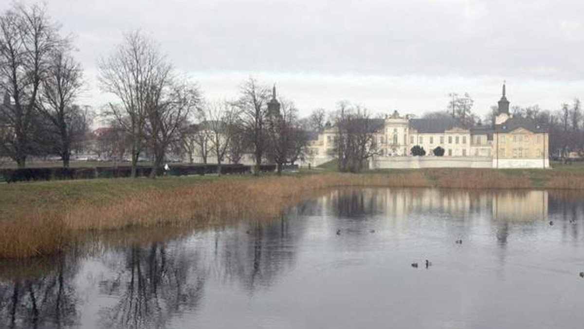 Dziennik Wschodni: Już niedługo starostwo ogłosi przetarg na dzierżawę pałacu Potockich. W zabytkowej rezydencji może powstać np. hotel z restauracją. W przyszłym tygodniu pojawi się ogłoszenie o ustnym przetargu na dzierżawę nieruchomości. Sam przetarg odbędzie się prawdopodobnie na początku marca.