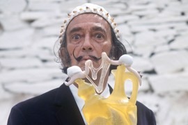 Salvador Dali je 40 GODINA UREĐIVAO SVOJU KUĆU i evo kako ona izgleda: Ima BAZEN IZ NAJLUĐIH SNOVA, a svaki detalj je NADREALAN