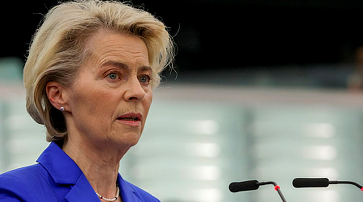 Ursula von der Leyen, az Európai Bizottság elnöke felszólalt az izraeli-palesztin konfliktusról szóló vitán az Európai Parlament strasbourgi plenáris ülésén / Fotó: MTI/EPA/Julien Warnand