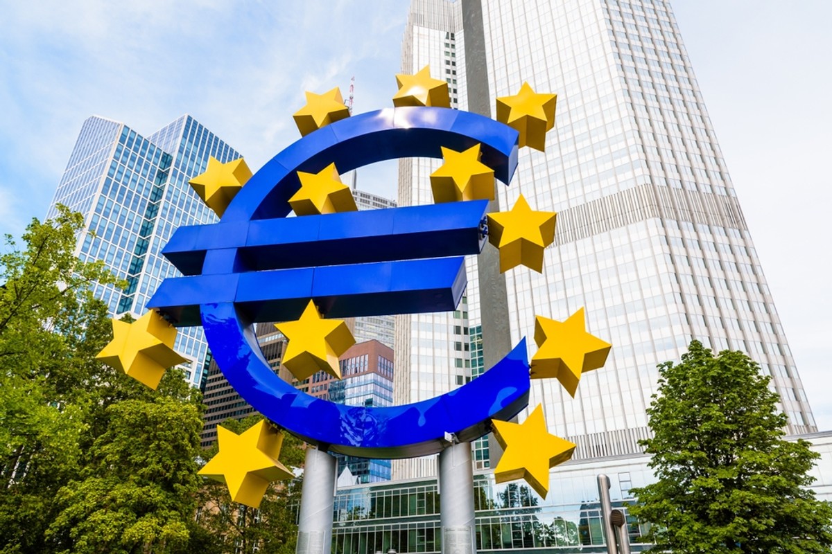 Kraje z walutą euro zaskakują wzrostem gospodarczym. Jak na ich tle wypada Polska?