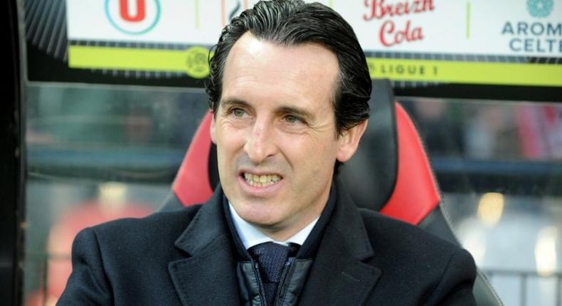 Paris Saint-Germain's Spanish headcoach Unai Emery looks on during the French Ligue 1 football match Guingamp against PSG (Paris Saint Germain) December 17, 2016