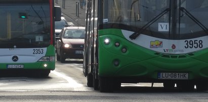 Gorzów. Szaleniec ranił nastolatka nożem w autobusie. Powód szokuje