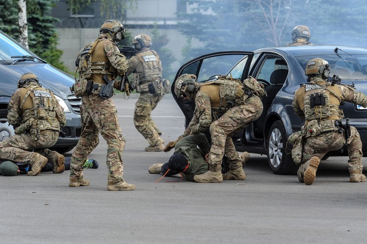 ANTONI MACIEREWICZ NA ŚWIĘCIE ŻANDARMERII WOJSKOWEJ