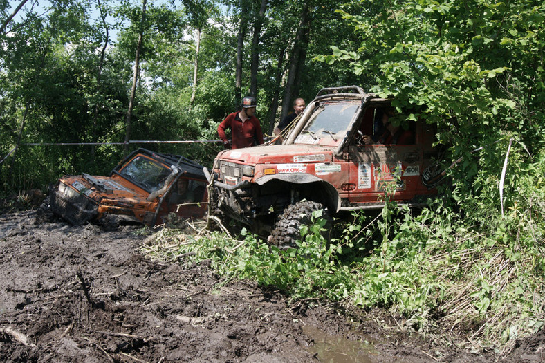 PT Dragon Winch Extreme – Brodnica: błotny pogrom