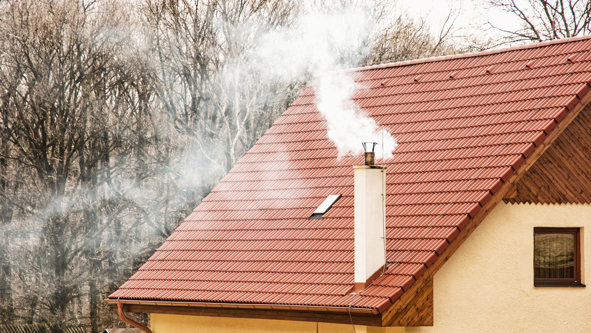 15 maja br. rozpocznie się nabór wniosków do drugiej edycji pilotażowego programu dotacji do inwestycji ograniczających tzw. niską emisję "Smog stop". Dzięki ponad 4 mln zł dotacji powinno m.in. zniknąć 750 starych kotłów zwanych "kopciuchami".