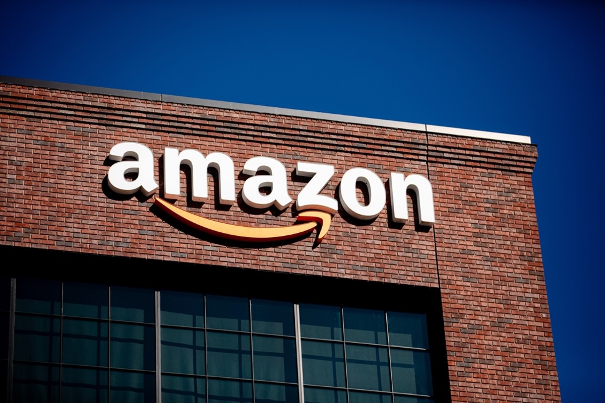 Szef Amazon mówi, iż AI inteligencja zastąpi miejsca pracy w firmie