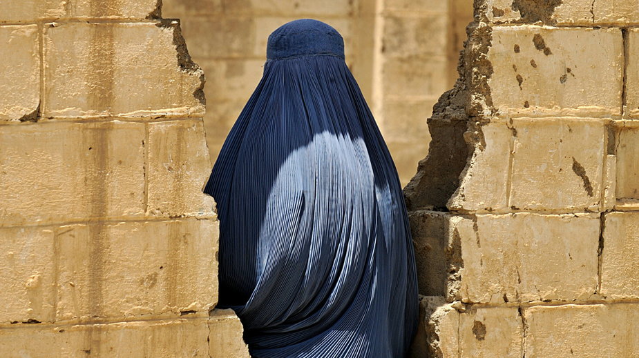 Życie kobiet w Kabulu po przejęciu władzy przez talibów