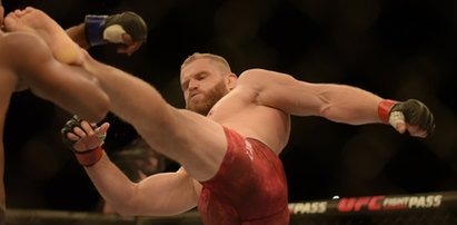 Porażka Jana Błachowicza w UFC! 42-latek odebrał Polakowi pas mistrzowski