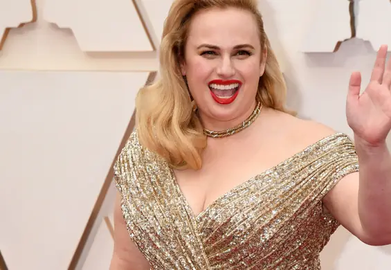 Rebel Wilson i jej siostra pokazały się w kostiumie kąpielowym. Wyglądają jak bliźniaczki