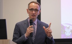 Omikron nie taki straszny? Prof. Gielerak: Realizuje się pozytywny scenariusz