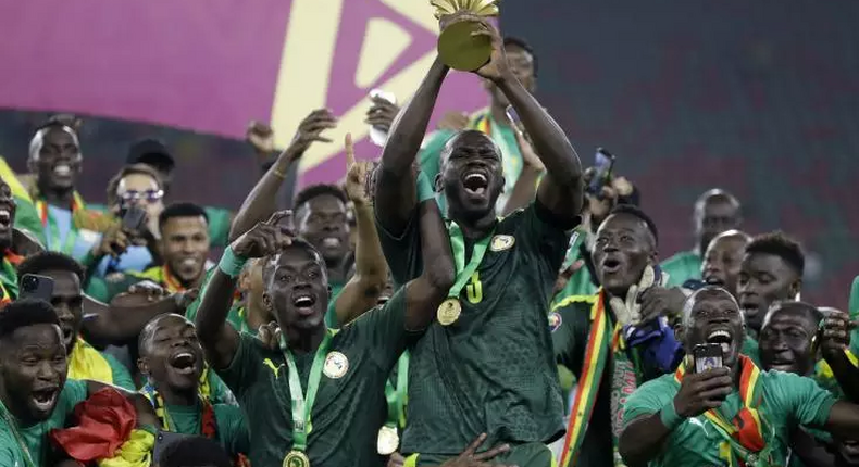 Le Sénégal est le tenant du titre de la CAN Images des joueurs lors de la remise du trophée le 6 février 2022    AP PhotoSunday Alamba