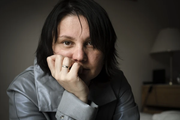 "Posle 15 godina braka i dvoje dece pronašla sam ČOVEKA SVOG ŽIVOTA, a onda sam saznala da MOJIM PARAMA zadovoljava SVOJU BOLESNU POHOTU i frapirala se"