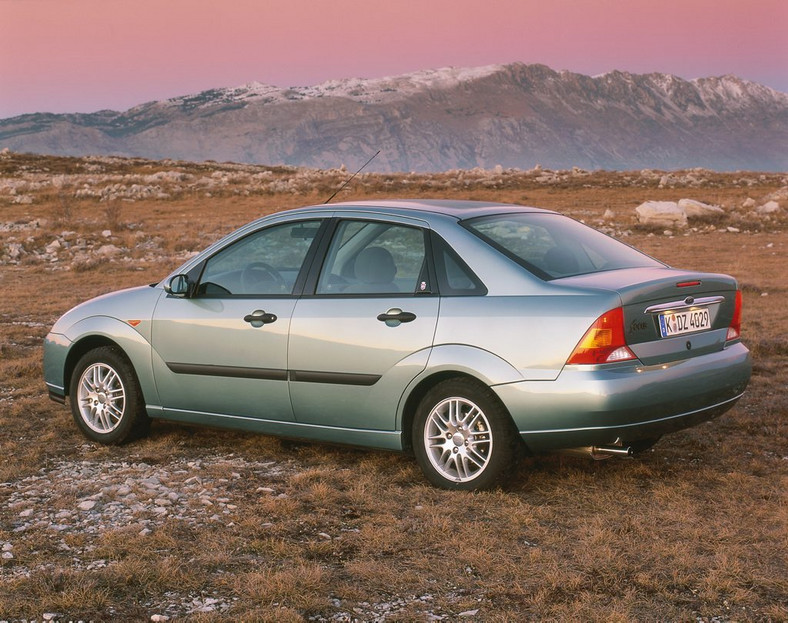 Ford Focus I - sedan