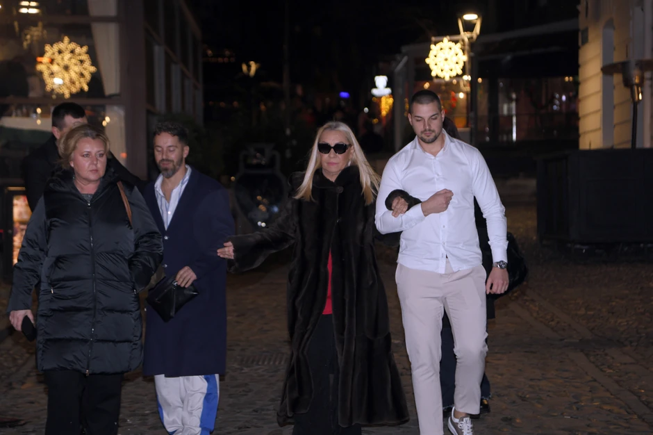 nastup Vesne Zmijanac u Dva jelena