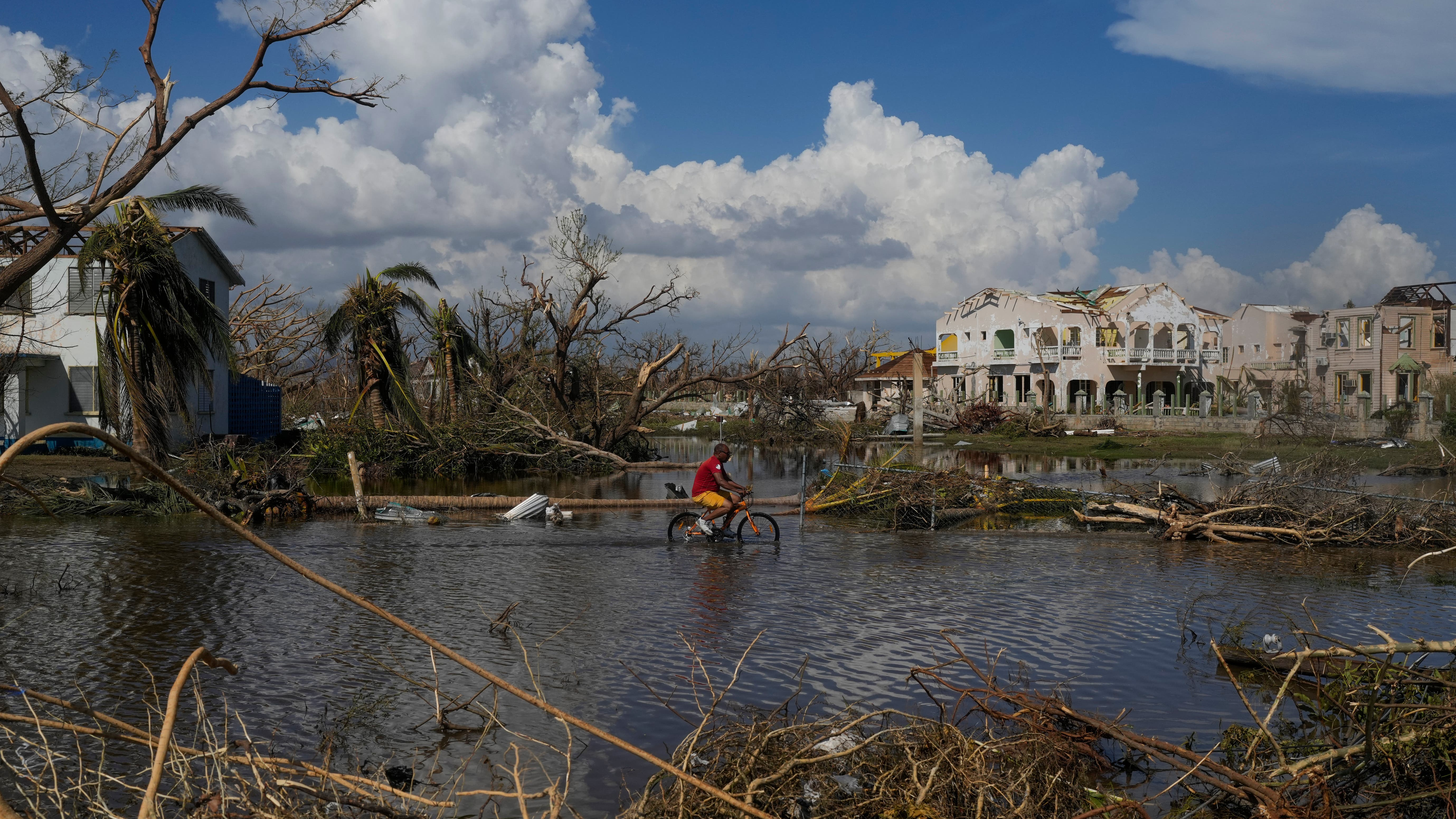 UK evacuates citizens from Jamaica after category 5 hurricane kills 19