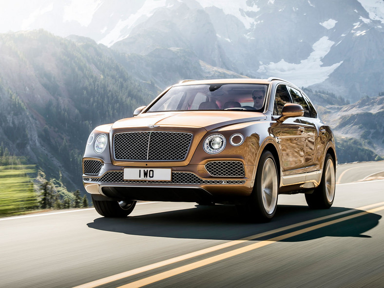 Frankfurt 2015: Bentley Bentayga - najszybszy SUV świata (301 km/h)