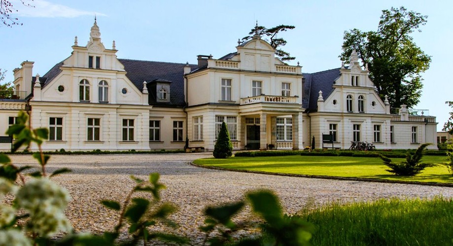 20190613_Turzno_Palac romantyczny_Travelist