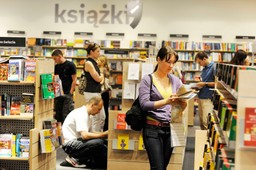 W 2012 r UOKiK wydał 172 decyzje dotyczące fuzji i przejęć