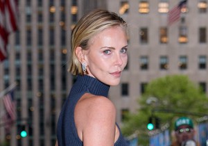 Šarliz Teron sjajnim izdanjima bacila Njujorčane u trans dva puta u roku od nekoliko sati