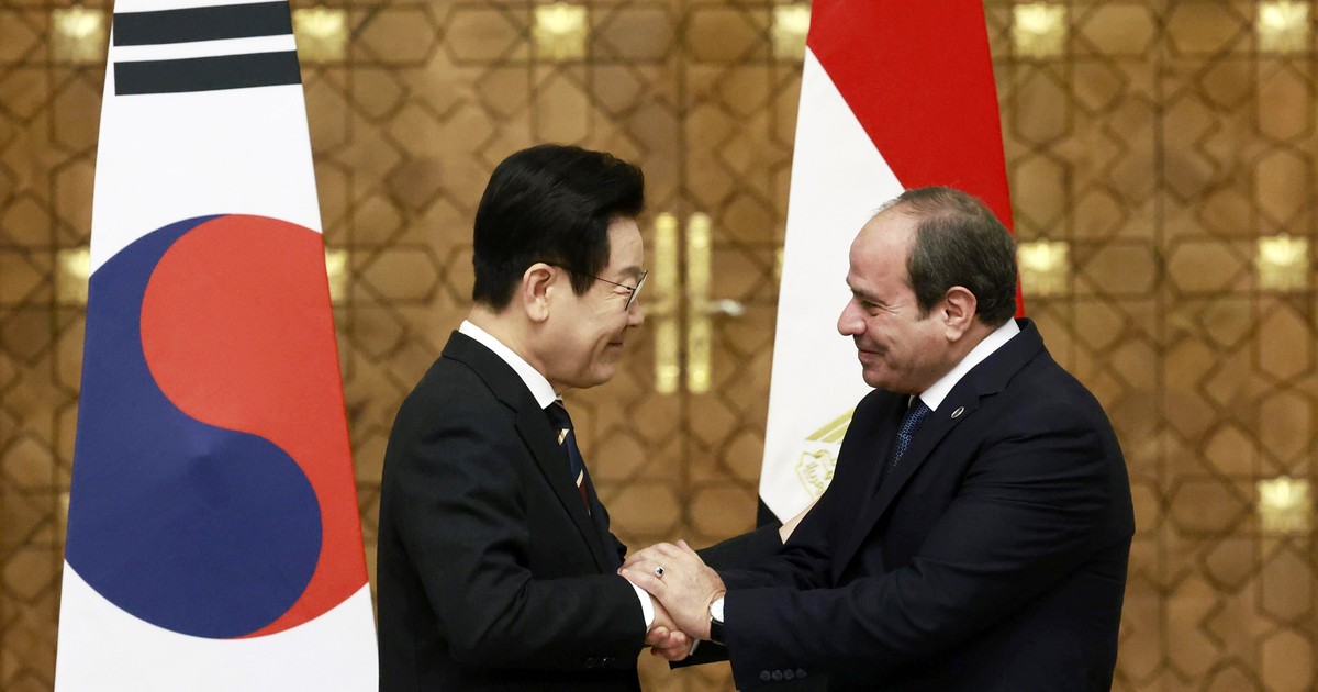 South Korea and Africa’s most powerful military seal strategic partnership as economic ties deepen