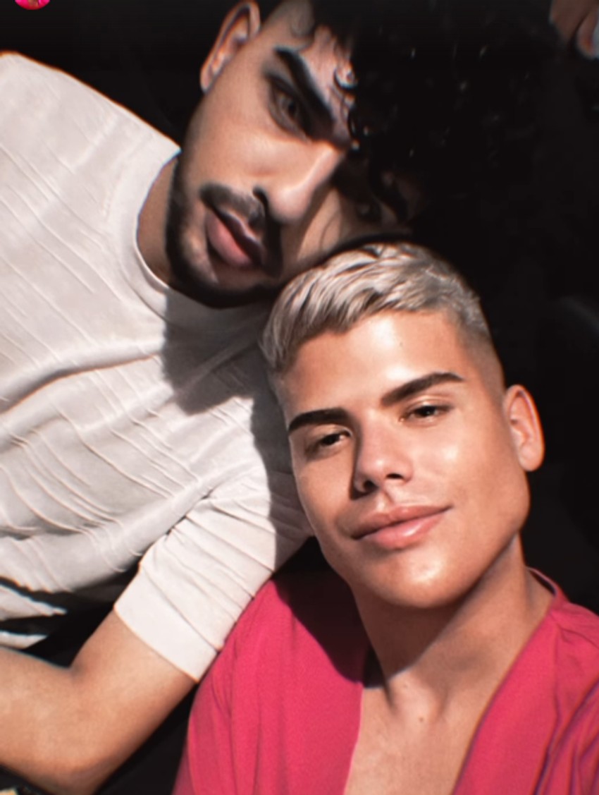 Uroš sa novim dečkom