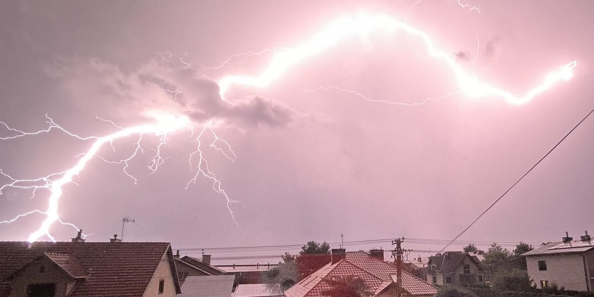 Burze nie ustępują.