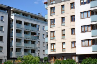 Co powstrzymuje Polaków od zakupu mieszkań? Eksperci wskazują przyczyny