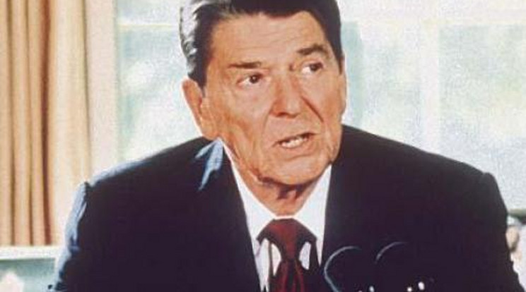 Pisztollyal irányította Amerikát Ronald Reagan