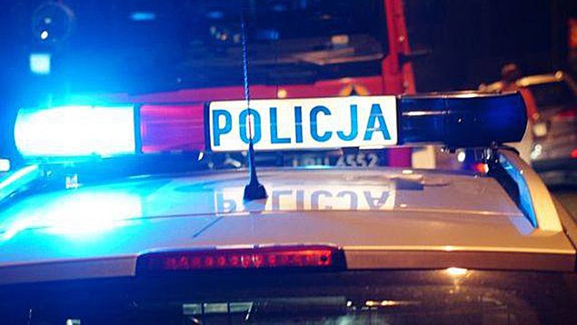 Tragedia pod Warszawą. Mężczyznę przygniótł samochód, źródło: FB Polska Policja