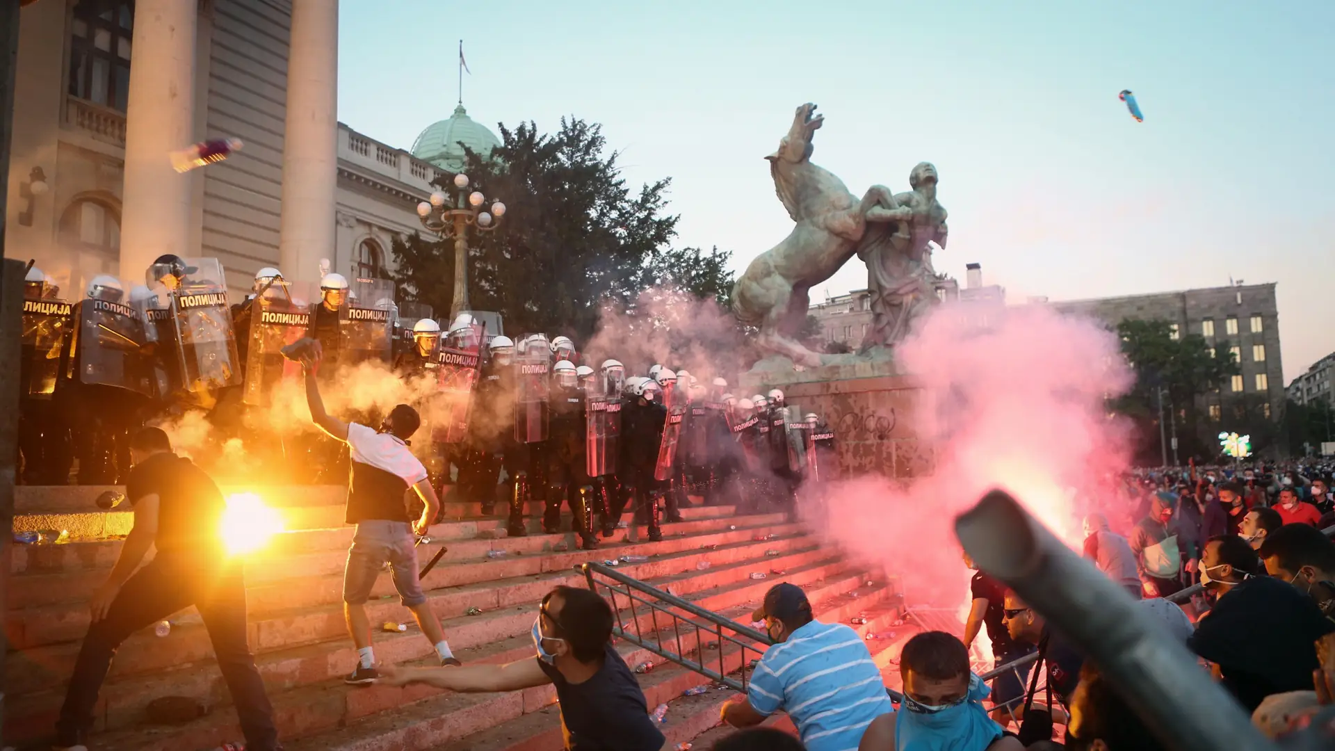 Takich protestów nie było w Serbii od 20 lat. "Wszystko wróciło niczym bad trip"