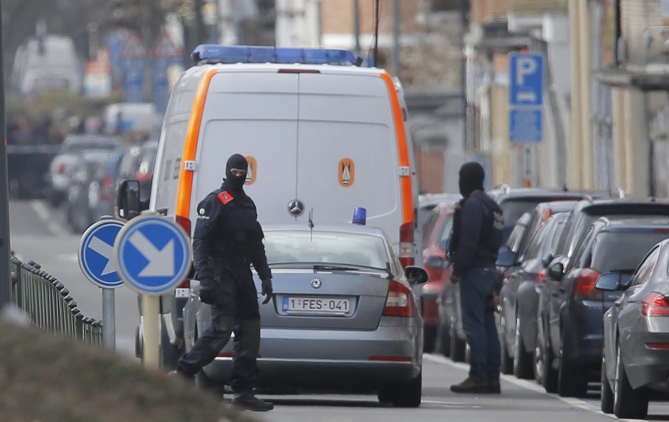 BRUSSELS TERROR ATTACKS RAID (Police raid in Brussels)