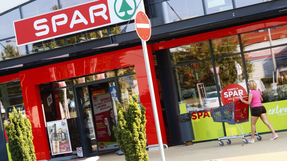 Húsvéti jókivánságok mellett a Spar-vezetés  beavatta a kormánnyal való vitába a cég 13 ezer dolgozóját /Fotó: Ringier-Archív