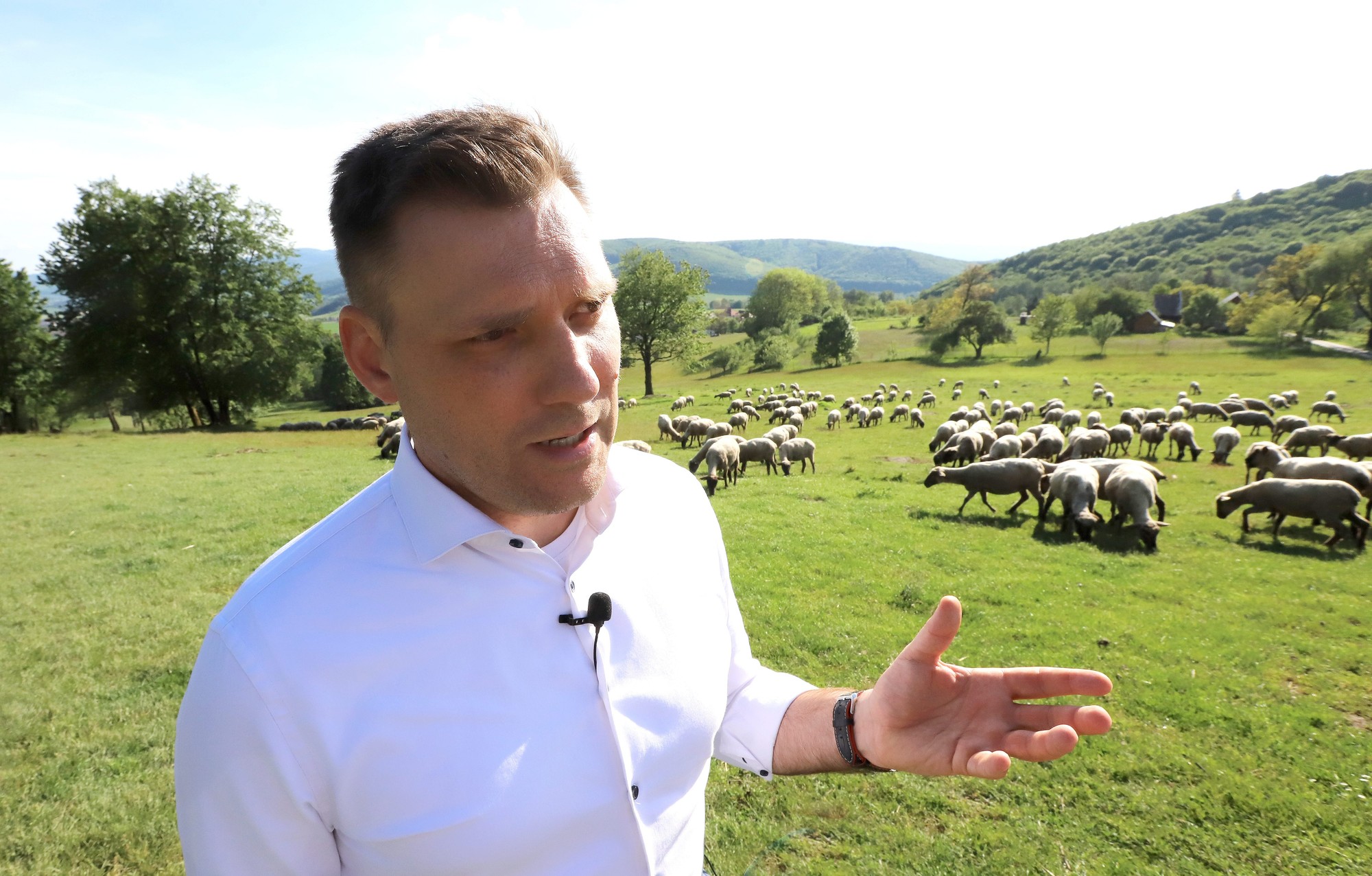 Minister životného prostredia (MŽP) SR Tomáš Taraba (nominant SNS) .
