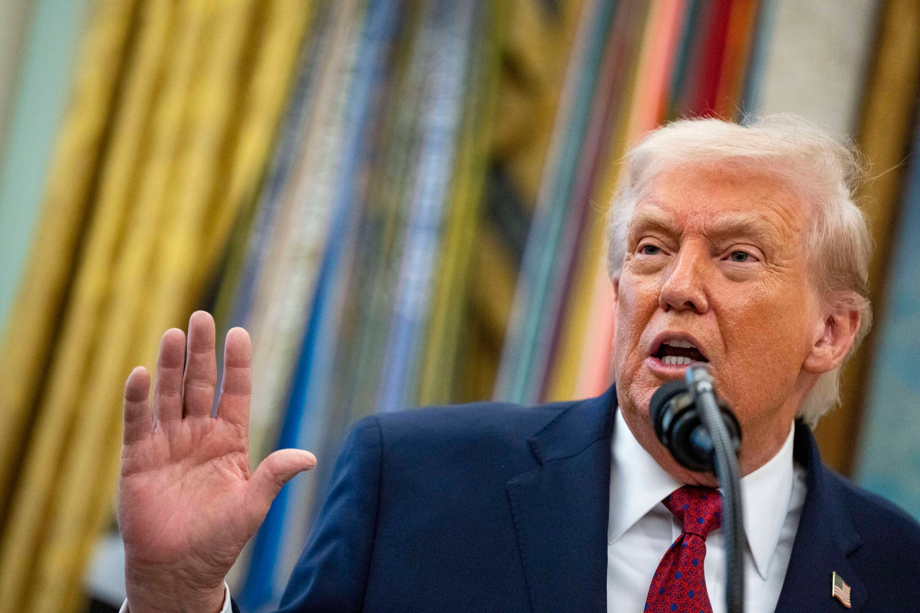 10 miliardów dolarów: Trump pozwał BBC za manipulację nagraniem