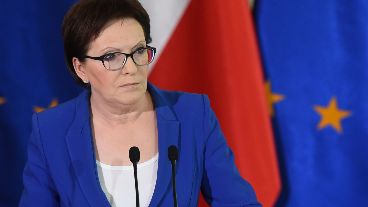 W poniedziałek premier Ewa Kopacz poda nazwiska nowych ministrów zdrowia, skarbu i sportu - dowiedziała się nieoficjalnie Polska Agencja Prasowa ze źródeł rządowych.